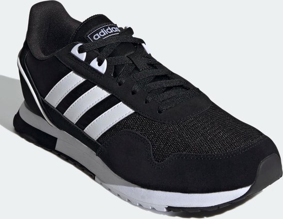 Torrent Oude man Vader fage adidas Sneakers - Maat 45 1/3 - Mannen - zwart - wit | bol.com