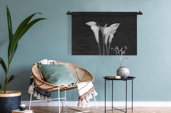 Tapisserie Plantes sur fond noir - Gros plan de fleurs de lys calla sur fond noir Tapisserie en coton 90x60 cm - Tapisserie avec photo