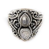 Edelsteen Ring Maansteen 925 Zilver “Yoza” (Maat 17)