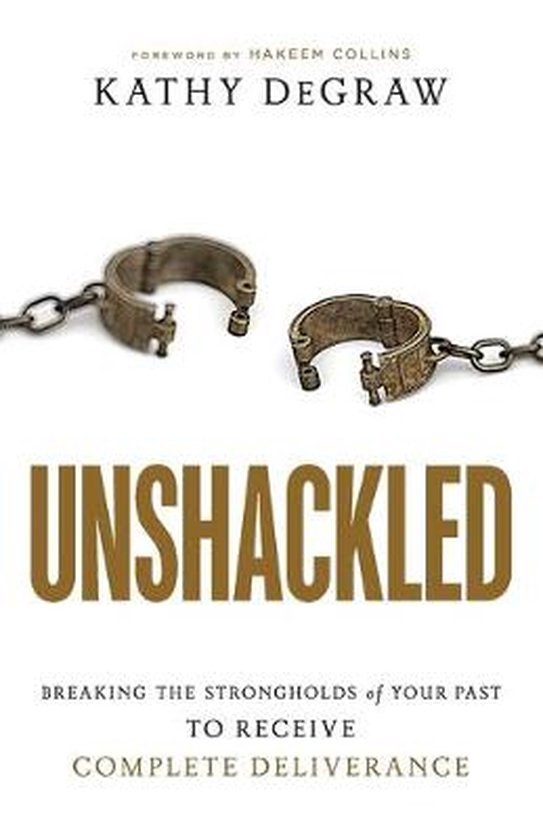 Boekomslag met de titel "UNSHACKLED". Een ketting met twee metalen boeien ligt boven de titel.