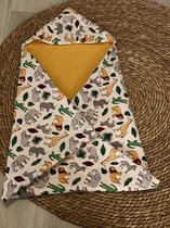 Wikkeldoek - wikkeldeken - okergeel wafelkatoen - met dieren - jungle - babydeken