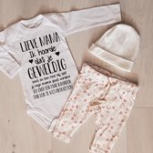 Baby cadeau geboorte meisje set met tekst aanstaande zwanger kledingset  kraamcadeau pakje babygeschenk babygeschenkset Lieve Mama Ik hoorde dat je geweldig bent gaat worden!  aank