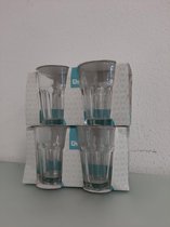 Acht longdrinkglazen