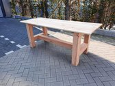 Tafel "Massief" van  Douglas hout – 76x180cm - Douglas tuintafel - Eettafel van hout met robuuste blokpoten - Robuuste tafel voor binnen en buiten – 4 tot 6 persoons