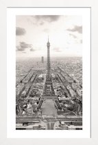 JUNIQE - Poster in houten lijst Tour Eiffel -40x60 /Grijs & Ivoor