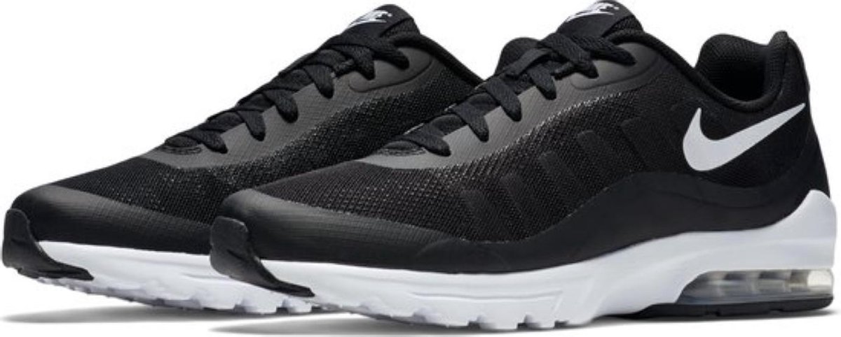 Nike Air Max Invigor Sneakers Heren - Black/White Maat 42.5 | bol.com