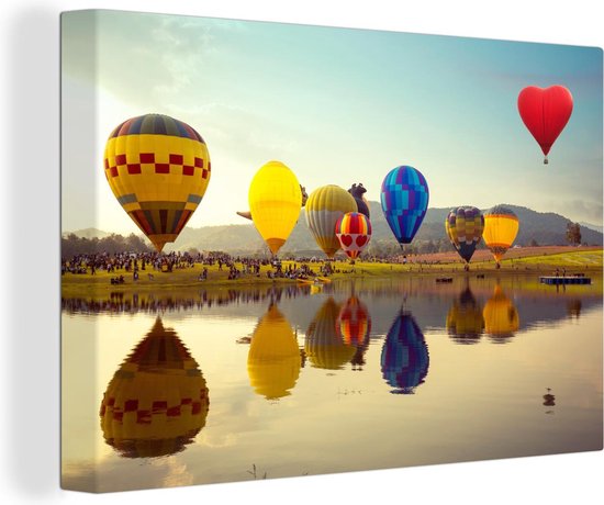 Luchtballonnen bij een festival tijdens zonsondergang Canvas 30x20 cm - klein - Foto print op Canvas schilderij (Wanddecoratie woonkamer / slaapkamer)
