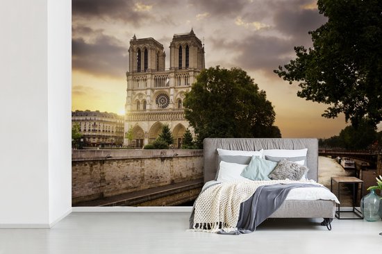 Lever de soleil à Notre Dame à Paris Papier peint photo vinyle 420x280 cm - Tirage photo sur papier peint