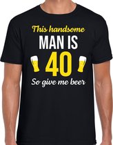 Verjaardag cadeau t-shirt 40 jaar - this handsome man is 40 give beer zwart voor heren 2XL