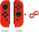 Siliconen Joy-Con Controller Hoesjes + Gaming Thumbsticks (1 Set = 2 Thumbgrips) | Geschikt voor de Nintendo Switch & Lite | Grip | Rood + M Rood