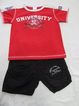 dirkje , kledingset , jongen, tshirt rood + short zwart , University 5 jaar 110