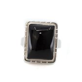 Edelsteen Ring Zwarte Onyx 925 Zilver “Ulsahni” (Maat 17)
