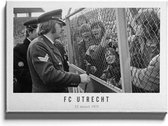 FC Utrecht supporters '75 - Walljar - Wanddecoratie - Zwart wit poster ingelijst - Walljar - Wanddecoratie - Voetbal poster ingelijst