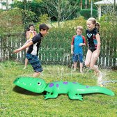 Apeirom 140x56cm Grote Opblaasbare Krokodil Fontein -  20 Sprinklers - Aansluitbar op Tuinslang - Outdoor Strandbal - 20 Sprays - Buitenspeelgoed