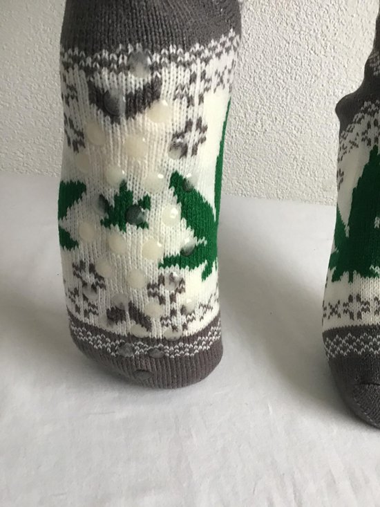 Huissokken anti slip - Winter sokken -  Anti-slip Zool - Cannabis design -  Wiet Sokken - Maat 36-42