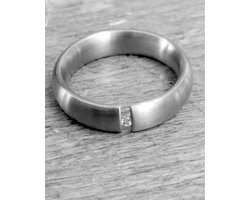 Edelstalen ring met Diamant