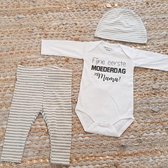 Set met baby romper tekst voor meisje of jongen cadeau mama fijne eerste moederdag grijs 62-68