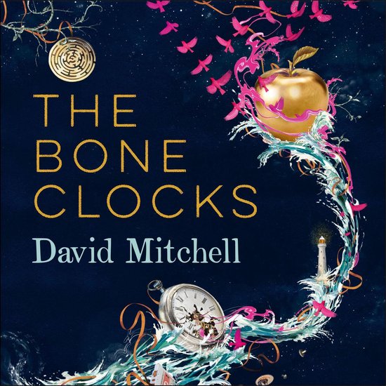 Boek 'The Bone Clocks' van David Mitchell met gouden appel, vogels, een labyrint en een klok op donkere achtergrond.