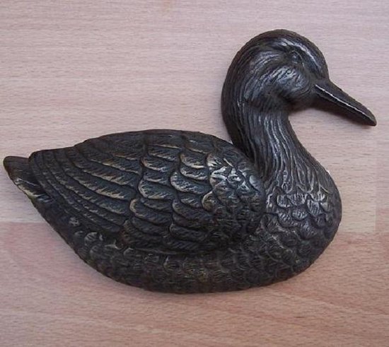 Foto: Tuinbeeld bronzen beeld deurklopper eend bronzartes 13 cm hoog