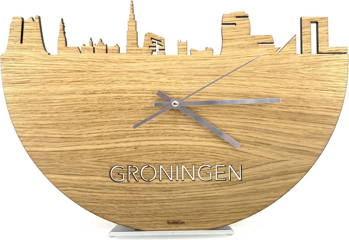 Skyline Klok Groningen Eikenhout - Ø 40 cm - Stil uurwerk - Wanddecoratie - Meer steden beschikbaar - Woonkamer idee - Woondecoratie - City Art - Steden kunst - Cadeau voor hem - Cadeau voor haar - Jubileum - Trouwerij - Housewarming - WoodWideCities