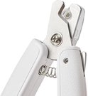 Close-up van het metalen snijgedeelte van een witte PETKIT nagelknipper met LED-lichtje.