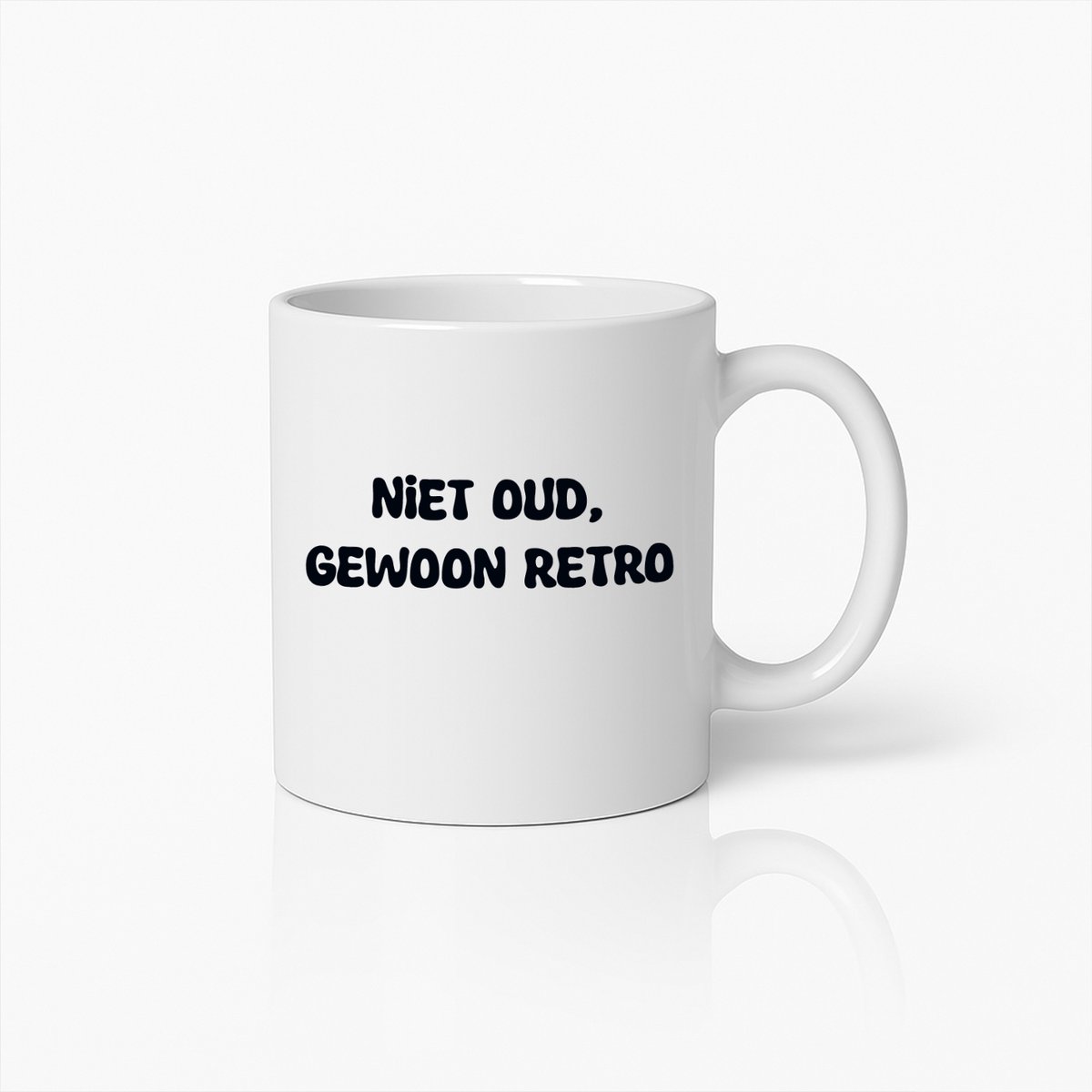 Grappige Retro Koffiemok – Niet Oud Gewoon Vintage Beker