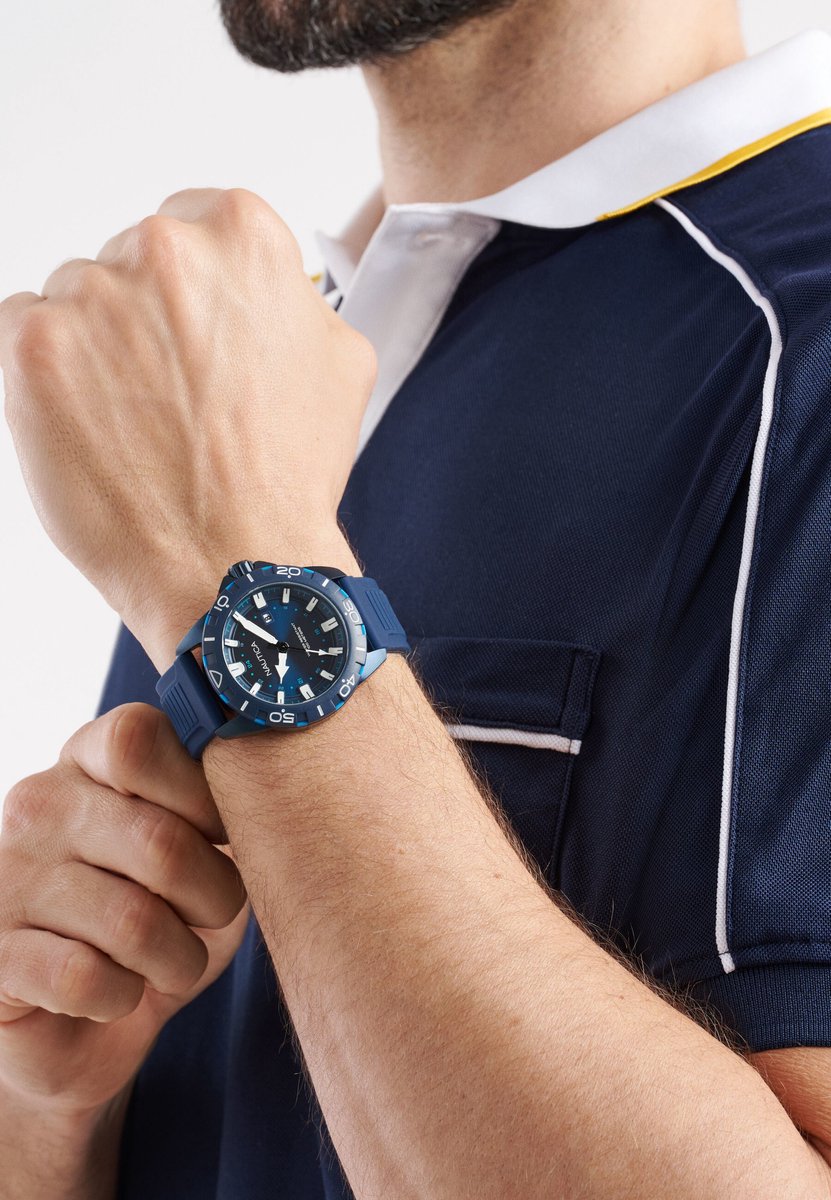Nautica Nsr Kwarts Analoog Horloge Blauw Kast: 100 % Roestvrij Staal | Band: 100 % Siliconen 44 mm NAPNRF404