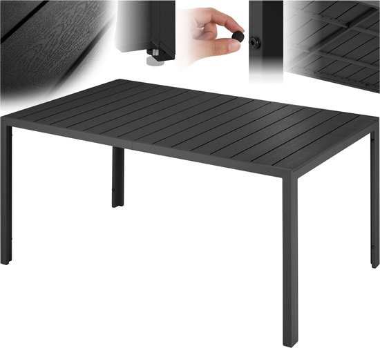 Zwarte aluminium tuintafel, met details van het tafelblad, verstelbare poten en montageplug.