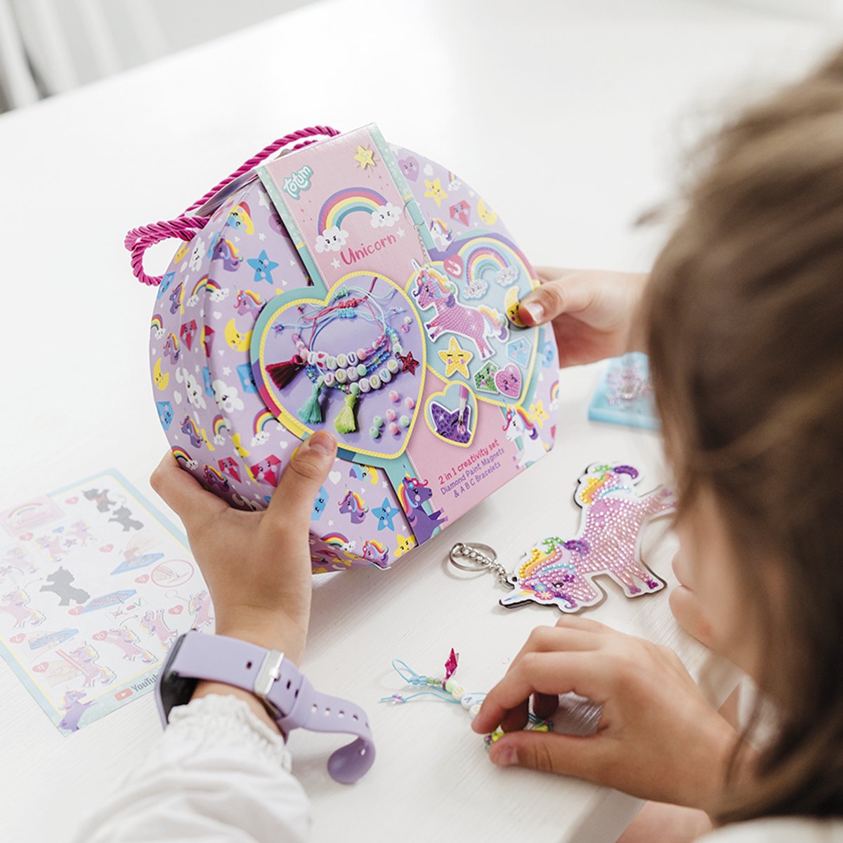 Totum unicorn knutselkoffertje 2 in 1 letter armbandjes maken en diamond paint magneten - 250 delige knutselset speelgoed meisjes vanaf 5 jaar, knutselen cadeau tip — afbeelding 16