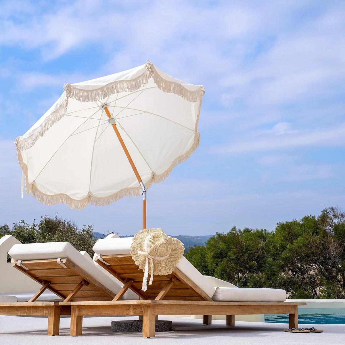 Boho strandparasol met franje UPF 50+, kwastjes en draagtas - Premium houten stang - Opvouwbaar - Voor buiten, tuin, gazon, zwembad, tuintafel - 2M
