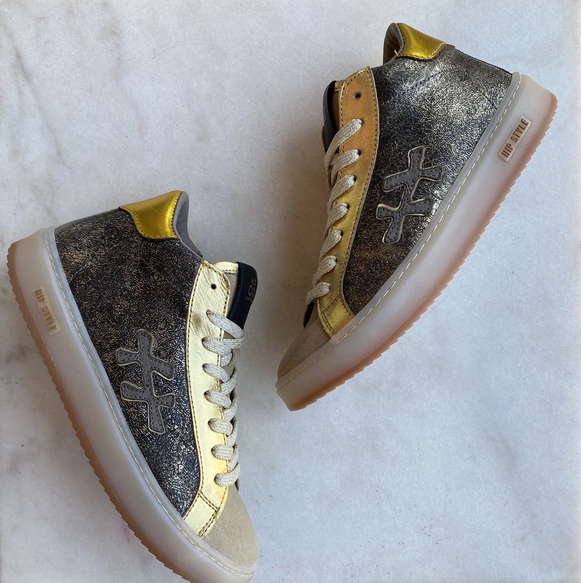 Hip sneaker goud maat 36