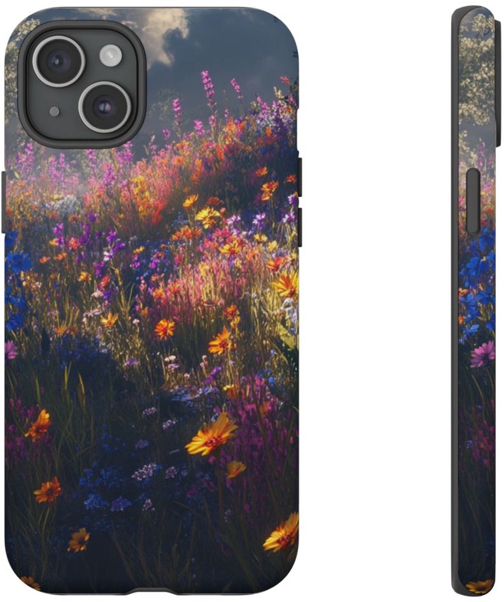 Levendig Wilde Bloemenveld – Telefoonhoesje Geschikt voor iPhone 15 Plus