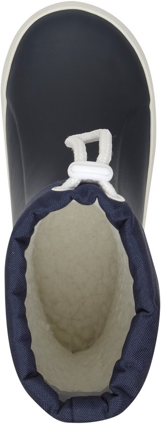 Bovenkant van donkerblauwe regenlaars met witte veter, gevoerd met fleece.