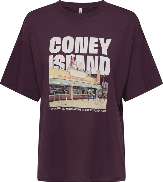 Bordeauxrode t-shirt met Coney Island opdruk. "THE FLAVOR OF NEW YORK SINCE 1916"