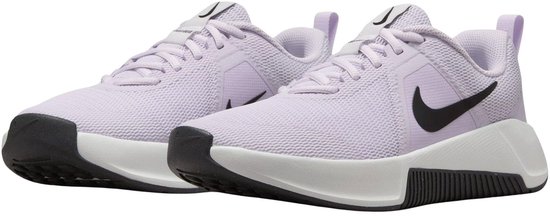 Nike MC Trainer Maat 38 Barely Grape Black White