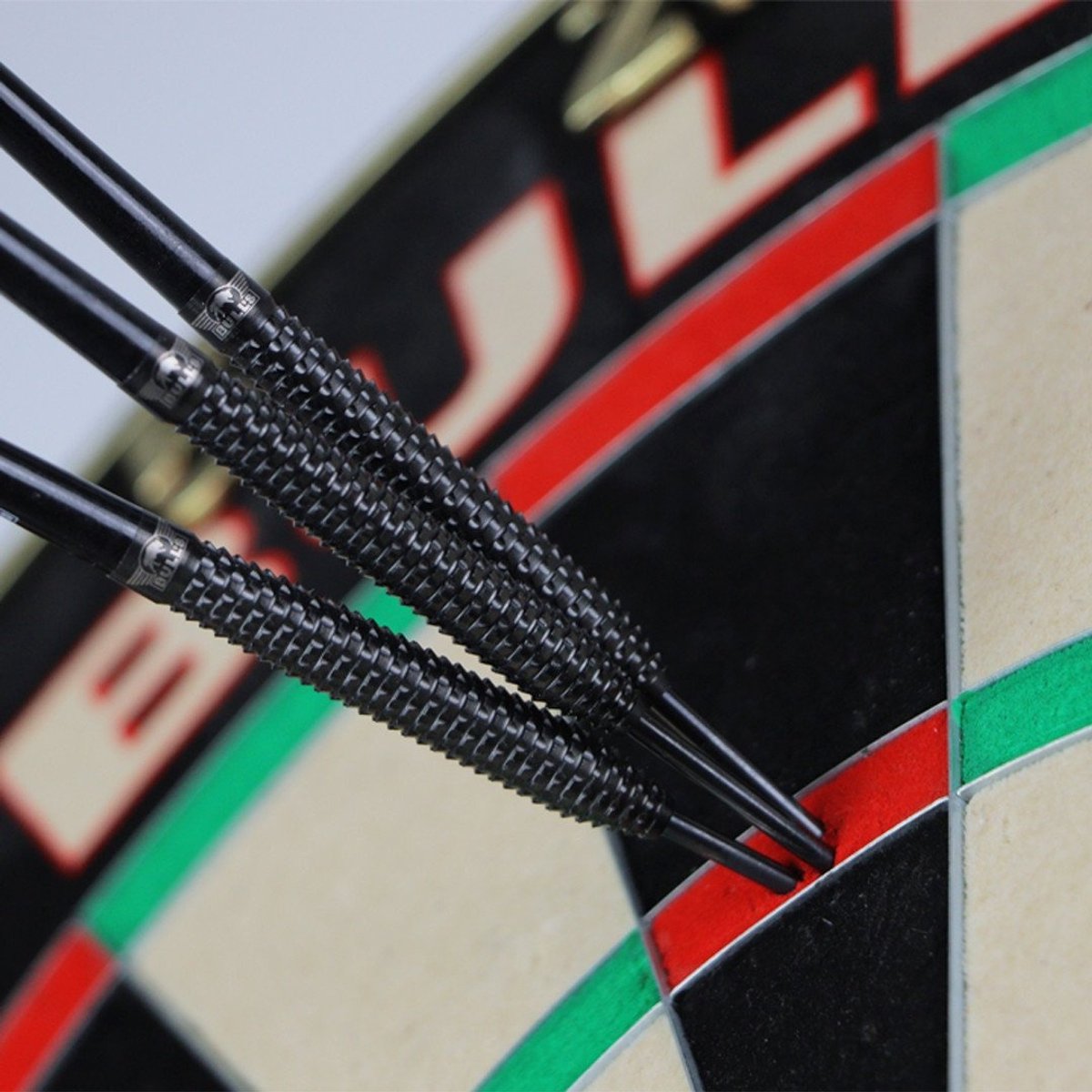 Bull's Shark Pro Black 90% - Dartpijlen 22 Gram