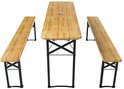 Houten biertafel met twee houten banken, staande op zwarte metalen onderstellen.