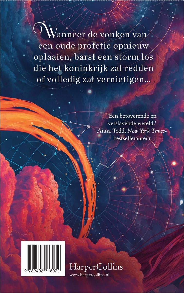 Achterkant boek 'The Wind Weaver': Vuurachtige vuurspiraal en oranje wolken. Tekst over een oude profetie, een koninkrijk dat gered of vernietigd wordt. Quote: 'Een betoverende en verslavende wereld.' - Anna Todd. HarperCollins logo.