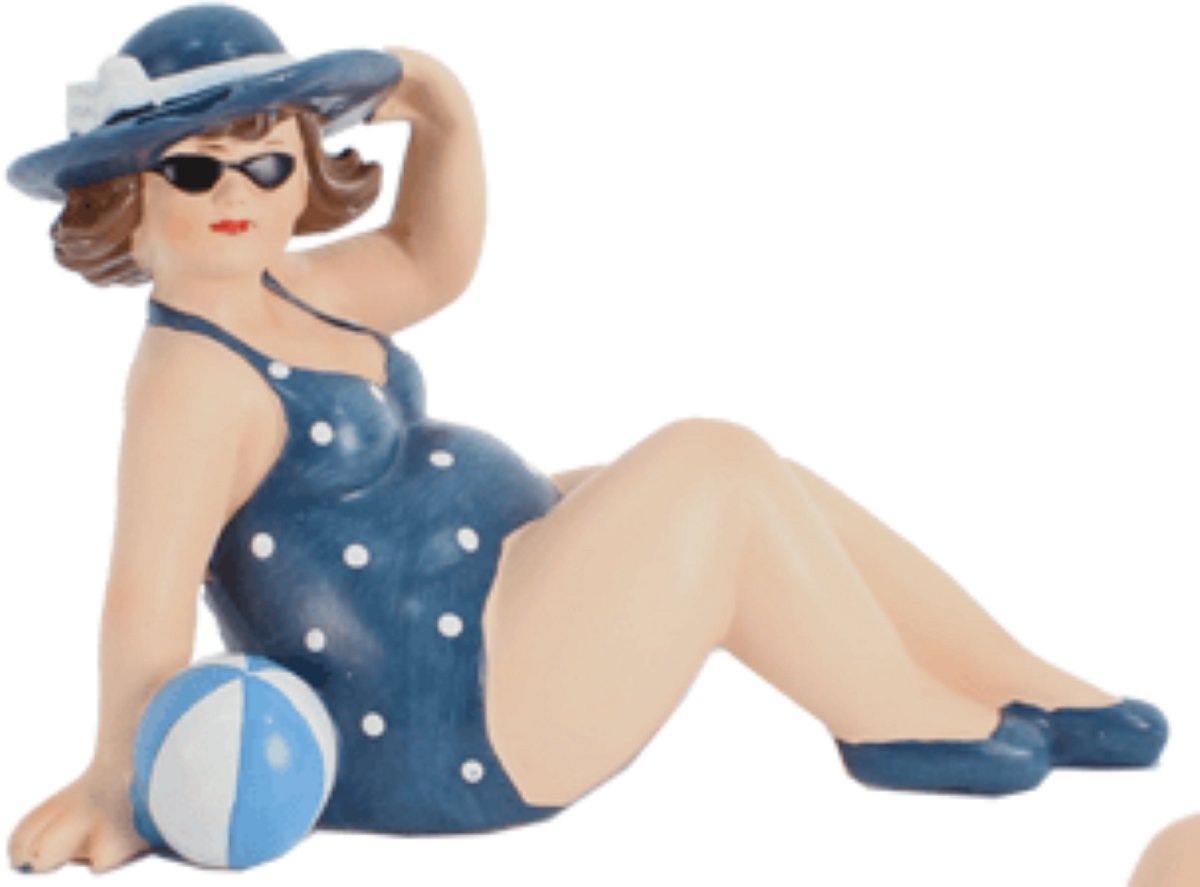 Home decoratie beeldje dikke dame - zittend - blauw badpak - 17 cm