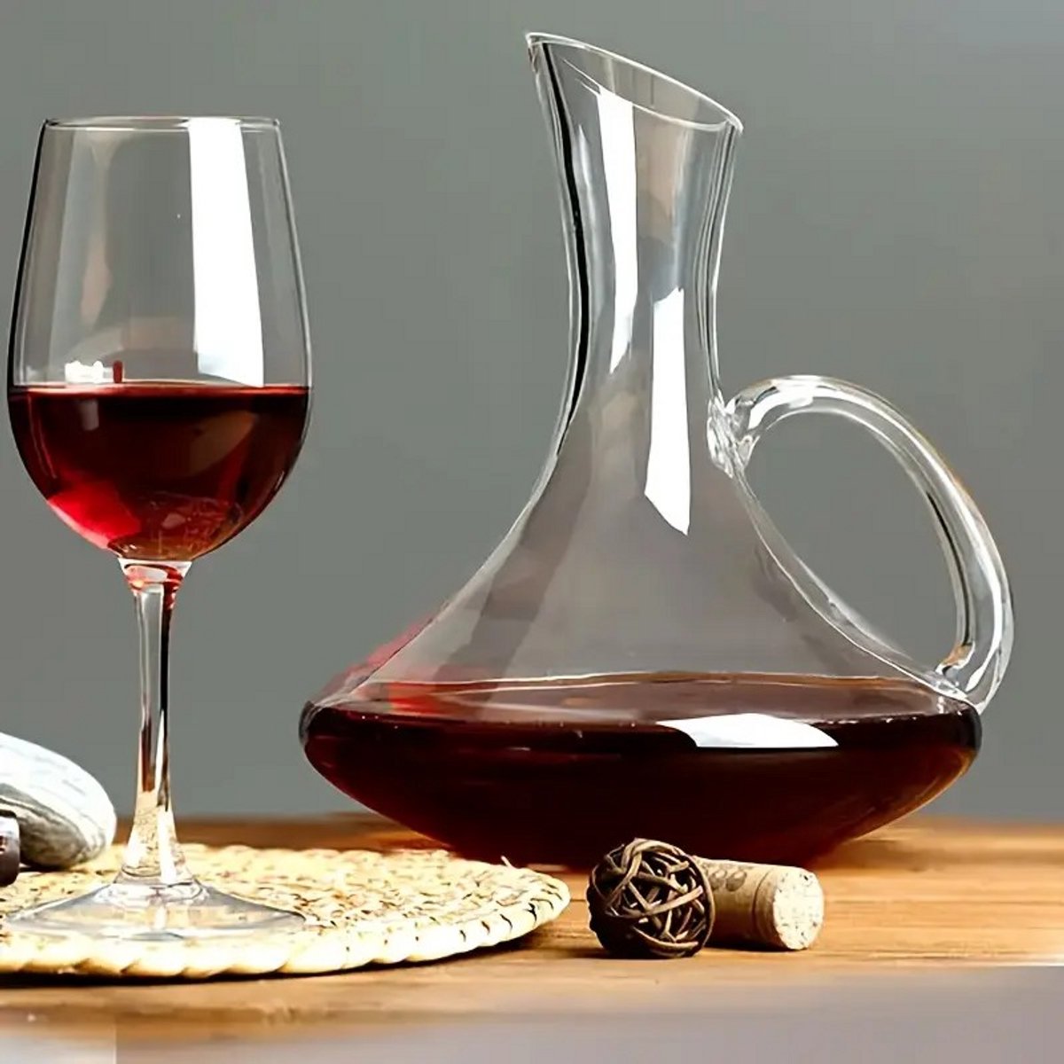K&R Ventures® Luxe Decanteer Karaf met Handvat – 1.8L Wijnkaraf van Transparant Glas – Inclusief 6 Wijnglazen – Handgeblazen Horeca Kwaliteit – Perfect Cadeau voor Wijnliefhebbers