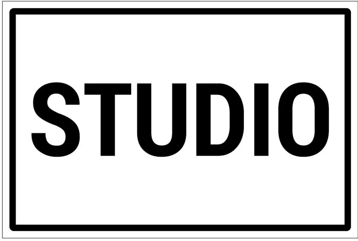 Studio sticker | 30 x 20 cm