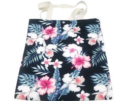 Een mooie stevige tas 40x33cm gemaakt van duurzame materialen in een vrolijke print. Ideaal voor boodschappen, markt inkopen, boeken, etc. Een musthave voor milieubewuste shoppers die functionaliteit als flair waarderen. Voor uzelf of als cadeau.