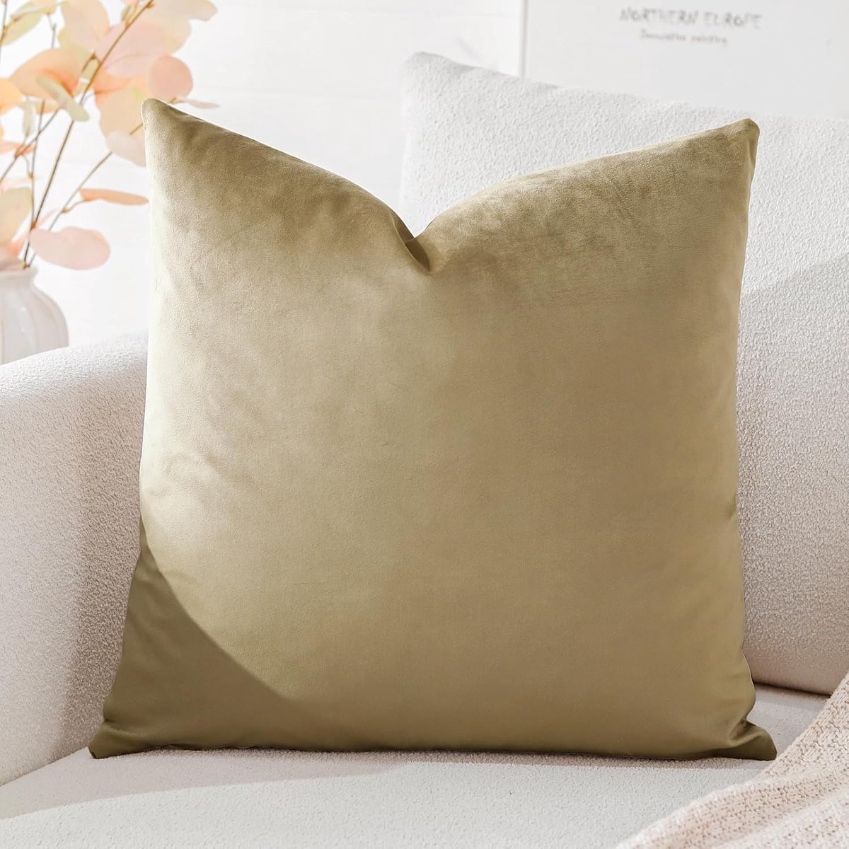 Famanu - Luxe fluwelen kussenhoezen super zachte decoratieve vierkante kussenhoezen hoes kussenslopen voor bank, slaapkamer, auto, decoratie 50 x 50 cm, bruin