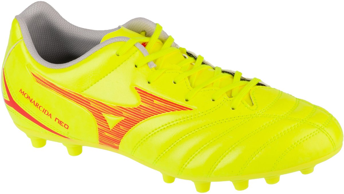 Mizuno Monarcida Neo III Select AG voetbalschoenen voor mannen, geel, maat 42,5, gemaakt van synthetisch leder.