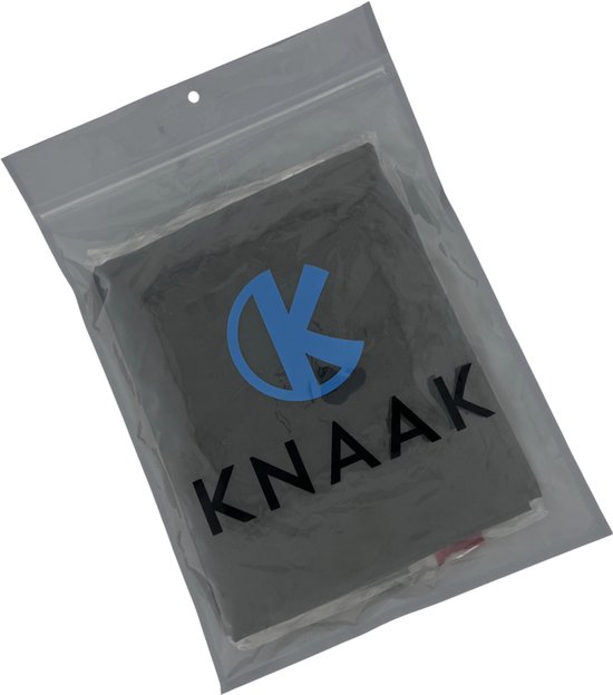 Zwarte kapperscape van Knaak in een plastic verpakking.
