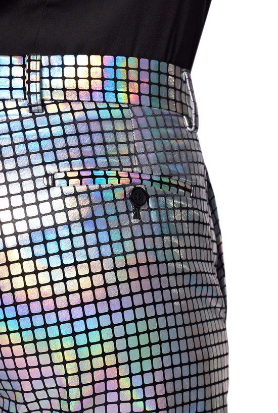 Broek met vierkante, zilverkleurige pailletten en een zwarte knoop op de achterzak.