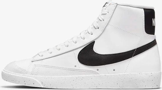 Nike Blazer Mid 77 Sneakers - Maat 42 - wit - zwart