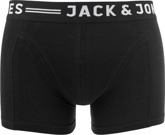 Voorkant van een zwarte trunk met witte Jack & Jones tailleband.