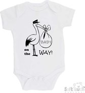 100% katoenen Romper Aankondiging Zwangerschap "Baby on the way"! 2.0" Ooievaar Unisex Katoen Wit/zwart Maat 56/62