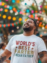 Shirt - World’s best farter - Wurban Wear | Grappig shirt | Leuk cadeau | Unisex tshirt | Vaderdag cadeau | Cadeau voor vader | Voetbal | Gewichten | Wit & Zwart